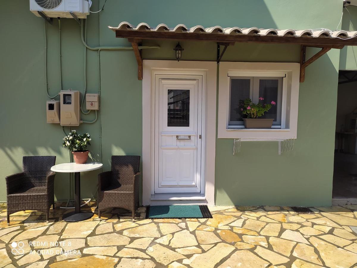 Golden Mile Studio-apartment Ýpsos
